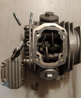 Головка цилиндра 4Т 152FMH D52,4 (d=20/23) в сборе (к-т с распредвалом); DELTA, ALPHA, ATV110, Т110 купить Головка цилиндра 4Т 152FMH D52,4 (d=20/23) в сборе (к-т с распредвалом); DELTA, ALPHA, ATV110, Т110 купить