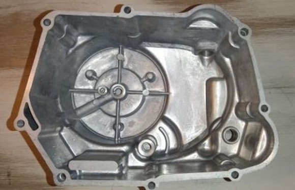 Крышка двигателя правая (механика) 153/154FMI купить Крышка двигателя правая (механика) 153/154FMI купить