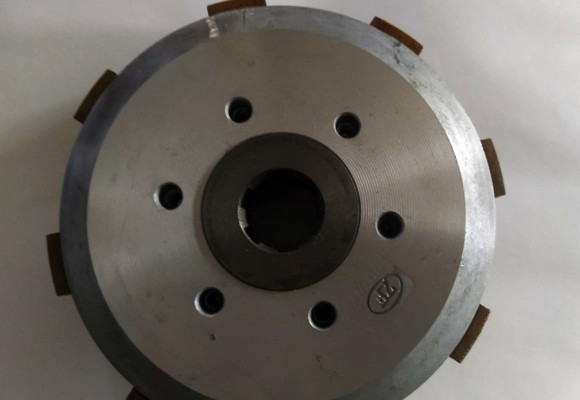 Сцепление в сборе 162FMJ, 163FML, 166FMM, 169FMM (CG150-250) (6 болтов, 7 дисков, 73T) купить Сцепление в сборе 162FMJ, 163FML, 166FMM, 169FMM (CG150-250) (6 болтов, 7 дисков, 73T) купить